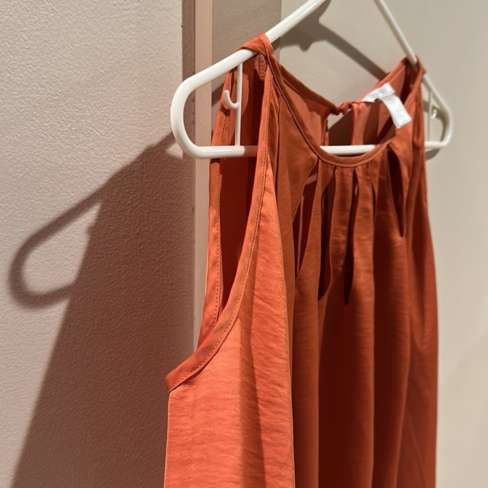Blouse - Picture 2 of 3